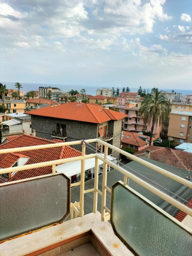Apartament Attico Con Vista Mozzafiato Bordighera Zewnętrze zdjęcie